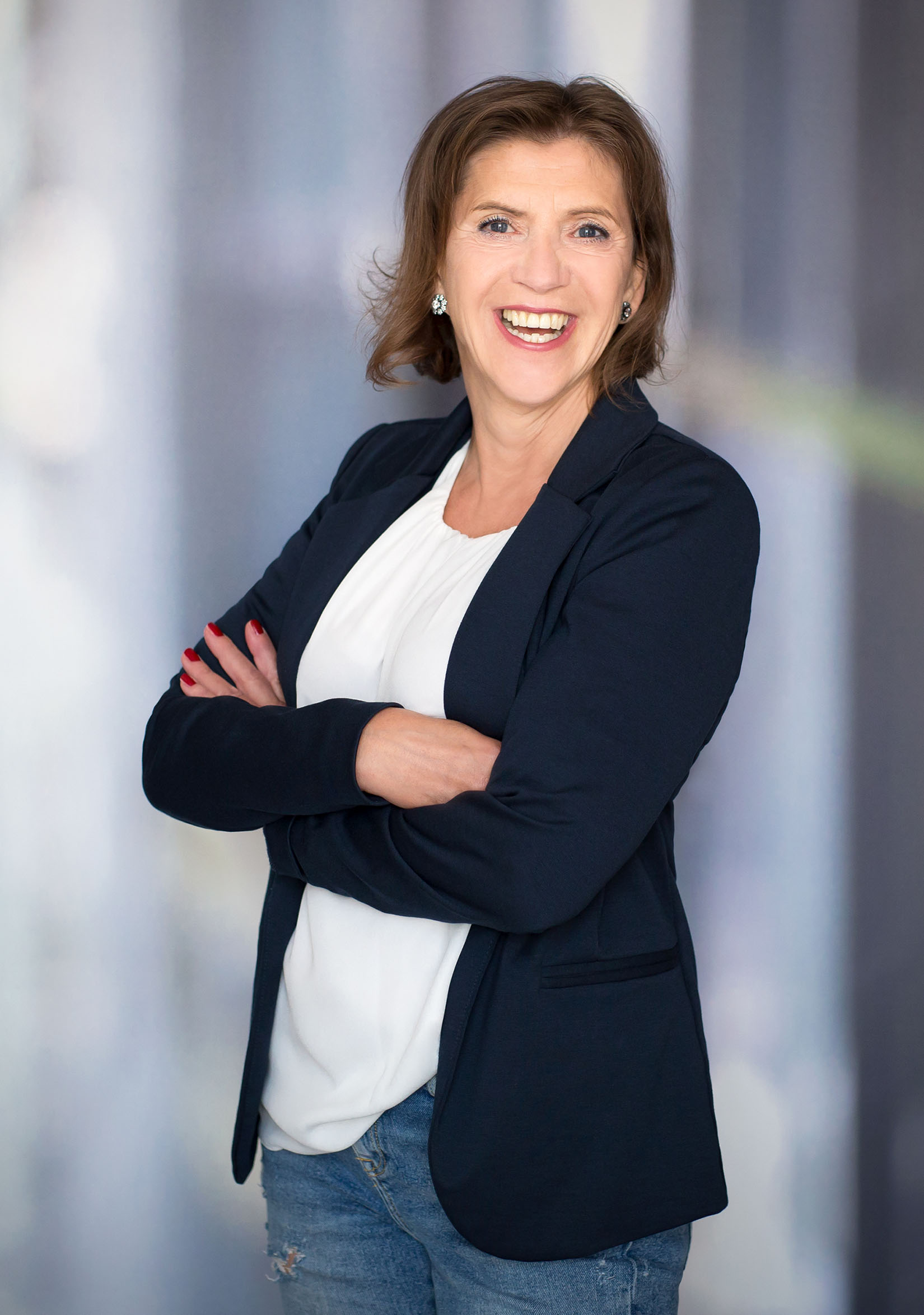 Gabriele Barbery Mediales Mentoring Frisör in Obersöchering für den perfekten typgerechten Haarschnitt